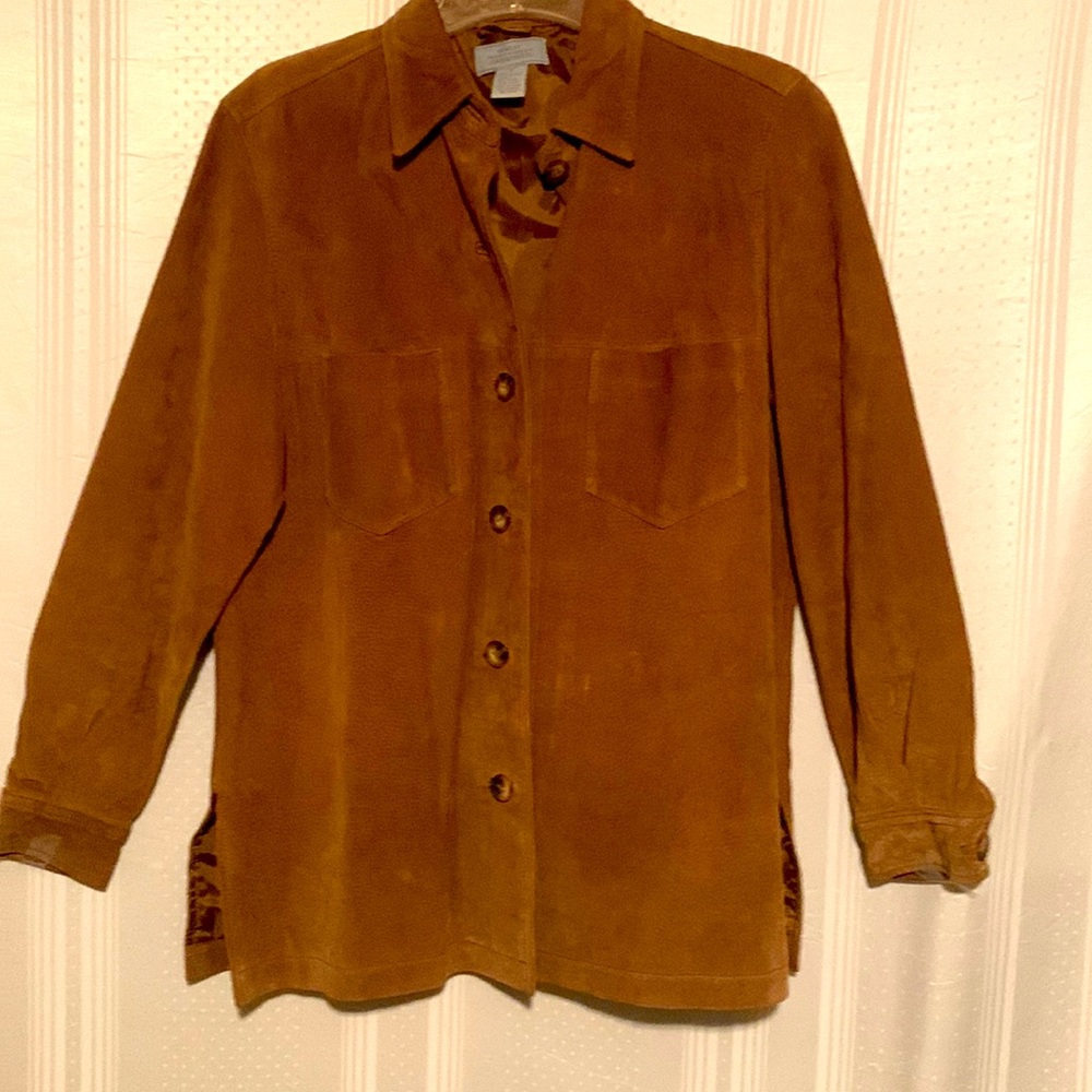 Great Northwest Women’s shirt style leather jacket.
